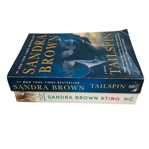 Sandra Brown Books/Novels Lot/2 Trade Paperbacks Suspense /Thrillers/Crime - Picture 7 of 9